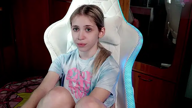 ho1yho1e online show from 11/01/25, 06:32