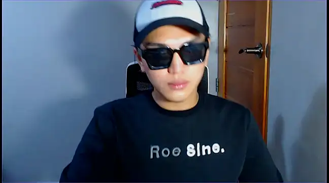 Snapshot of WONDERWOMAN2023 chatting on 01/06/25, 12:37 WONDERWOMAN2023 online show from 01/06/25, 12:37