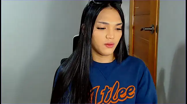 Snapshot of WONDERWOMAN2023 chatting on 02/17/25, 01:25 WONDERWOMAN2023 online show from 02/17/25, 01:25