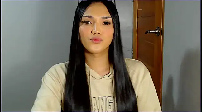 Snapshot of WONDERWOMAN2023 chatting on 03/16/25, 12:44 WONDERWOMAN2023 online show from 03/16/25, 12:44