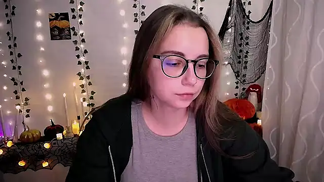 SweetPrincess  online show from 10/27/25, 06:50