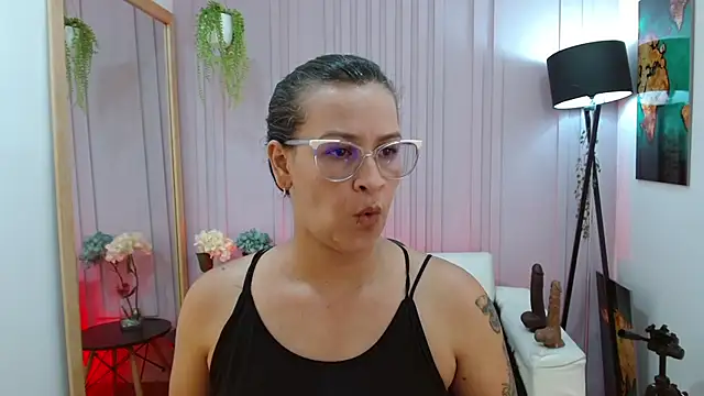 Snapshot of Britney_taylor_ chatting on 01/09/25, 09:58 Britney taylor online show from 01/09/25, 09:58
