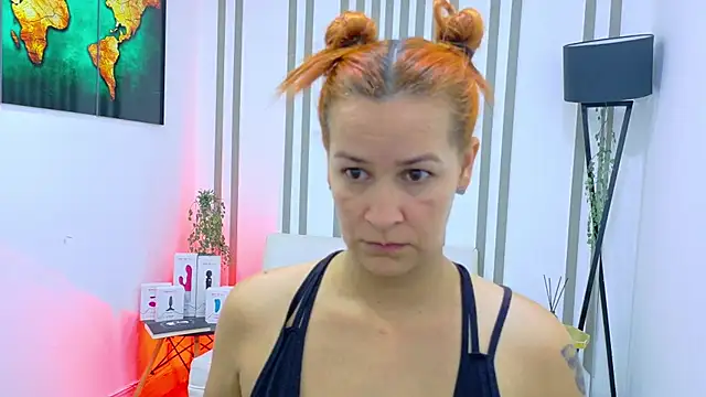 Britney taylor  online show from 10/17/25, 08:22