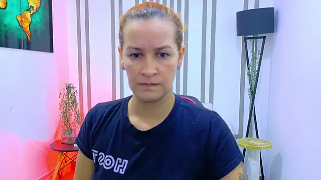 Britney taylor  online show from 11/05/25, 10:21