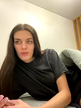 little belucci online show from 11/11/25, 05:02