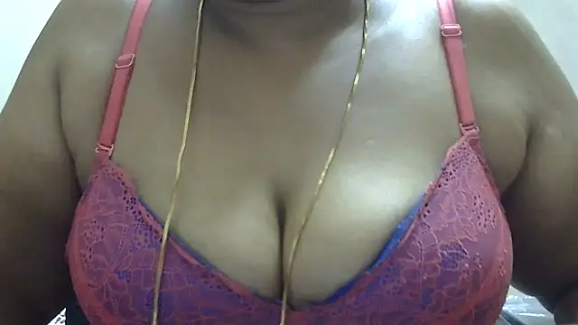 Snapshot of Nithya_forever chatting on 12/19/24, 12:56 Nithya forever online show from 12/19/24, 12:56