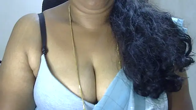 Snapshot of Nithya_forever chatting on 12/22/24, 08:58 Nithya forever online show from 12/22/24, 08:58