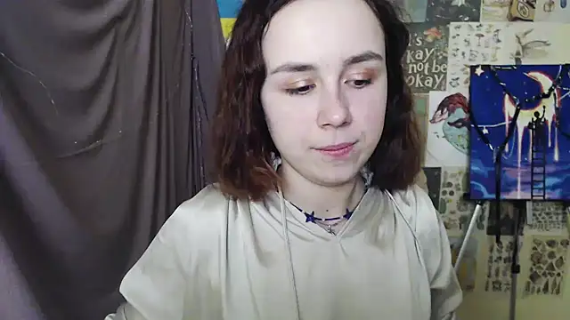 VeryVeryVeryShy  online show from 02/25/25, 06:25