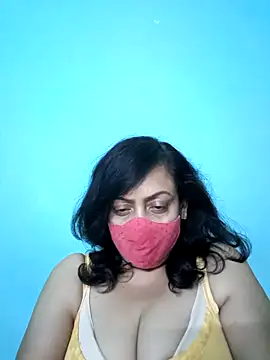 Snapshot of love_suman chatting on 03/05/25, 01:28 love suman online show from 03/05/25, 01:28