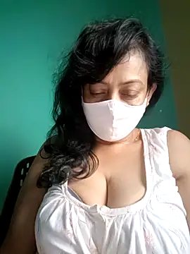 Snapshot of love_suman chatting on 10/07/25, 10:34 love suman online show from 10/07/25, 10:34