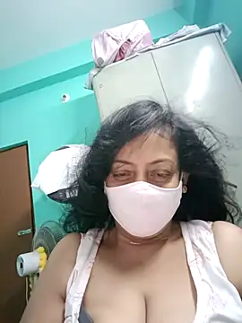 Snapshot of love_suman chatting on 10/08/25, 12:30 love suman online show from 10/08/25, 12:30