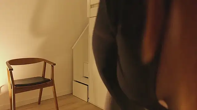 Snapshot of hee_jeen chatting on 12/15/24, 01:54 hee jeen online show from 12/15/24, 01:54