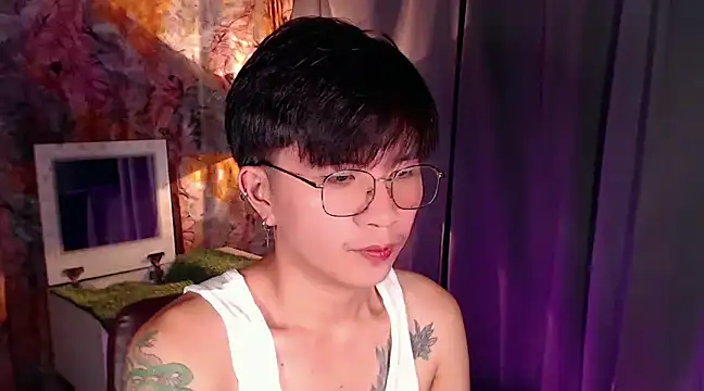 Snapshot of Sexy_Handsome_Drex chatting on 01/09/25, 10:31 Sexy Handsome Drex online show from 01/09/25, 10:31