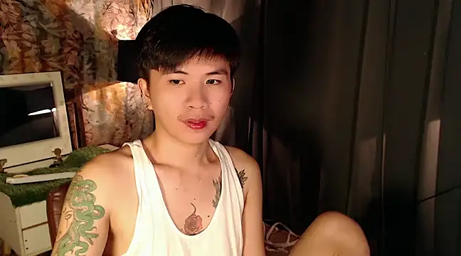 Snapshot of Sexy_Handsome_Drex chatting on 02/17/25, 08:19 Sexy Handsome Drex online show from 02/17/25, 08:19
