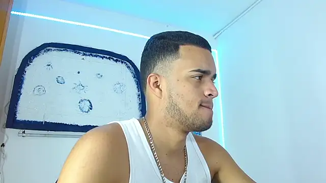 Bigcock 21cm  online show from 12/19/24, 02:24