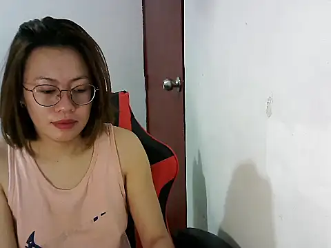Snapshot of crizzybel chatting on 03/03/25, 11:56 crizzybel online show from 03/03/25, 11:56