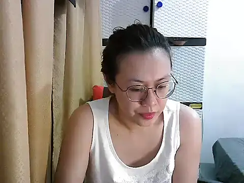 crizzybel online show from 10/22/25, 05:52