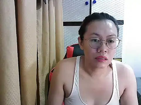 crizzybel online show from 10/28/25, 04:20