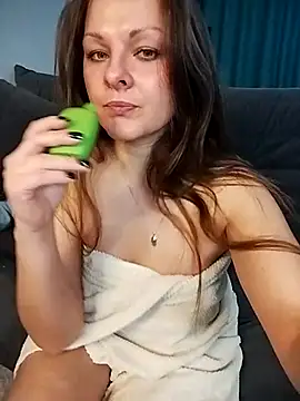 Snapshot of Marla_Singerrr chatting on 02/26/25, 10:26 Marla Singerrr online show from 02/26/25, 10:26