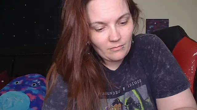 ToxicLilly online show from 10/29/25, 07:32