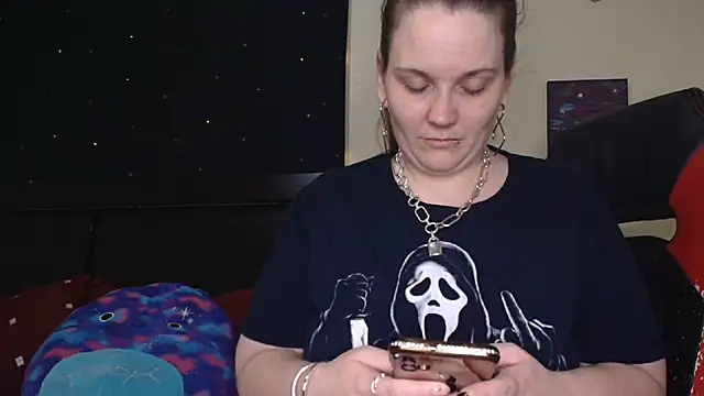 ToxicLilly online show from 11/09/25, 09:51