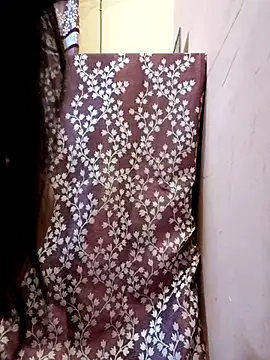 Nikki Nikku online show from 02/10/25, 09:14