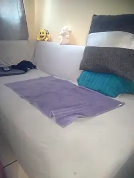 Snapshot of smalltitiz chatting on 10/04/25, 12:58 smalltitiz online show from 10/04/25, 12:58