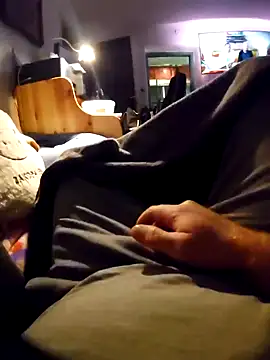 Snapshot of anonymus9006 chatting on 02/04/25, 04:39 anonymus9006 online show from 02/04/25, 04:39