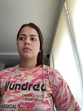 Snapshot of barbara_tv chatting on 01/19/25, 08:19 barbara tv online show from 01/19/25, 08:19