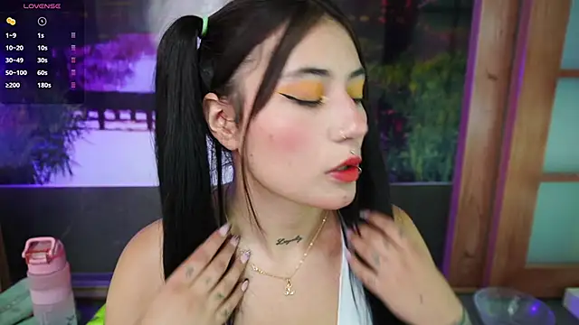 miss sharlotte18 online show from 01/16/25, 06:06