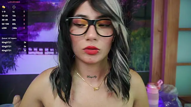 miss sharlotte18 online show from 01/17/25, 06:23