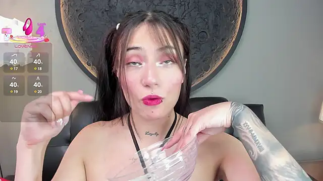 miss sharlotte18 online show from 02/26/25, 06:11