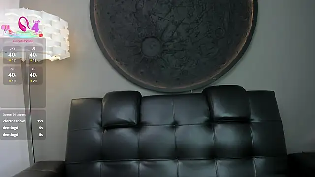 miss vaiolette online show from 03/15/25, 11:08