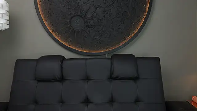 miss vaiolette online show from 09/19/25, 11:11