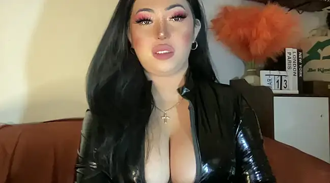 Snapshot of BigDominaMia chatting on 03/13/25, 11:59 BigDominaMia online show from 03/13/25, 11:59