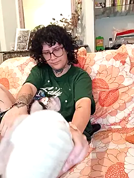 callmelouve online show from 10/19/25, 09:37