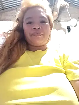 Snapshot of wet_babexxx chatting on 10/18/25, 05:35 wet babexxx online show from 10/18/25, 05:35