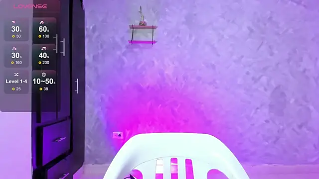 Snapshot of Bellagh1 chatting on 10/01/25, 09:21 Bellagh1 online show from 10/01/25, 09:21