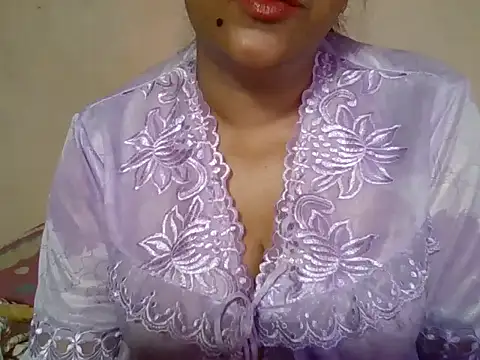 Snapshot of tharu_sweet chatting on 02/18/25, 08:36 tharu sweet online show from 02/18/25, 08:36