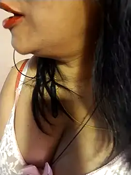 Snapshot of tharu_sweet chatting on 09/14/25, 06:23 tharu sweet online show from 09/14/25, 06:23