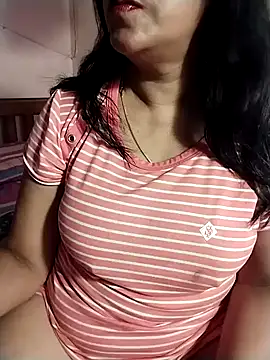 Snapshot of tharu_sweet chatting on 11/20/25, 02:39 tharu sweet online show from 11/20/25, 02:39