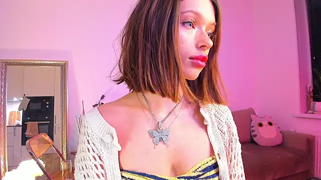 Snapshot of Kossie_ chatting on 01/25/25, 03:41 Kossie  online show from 01/25/25, 03:41