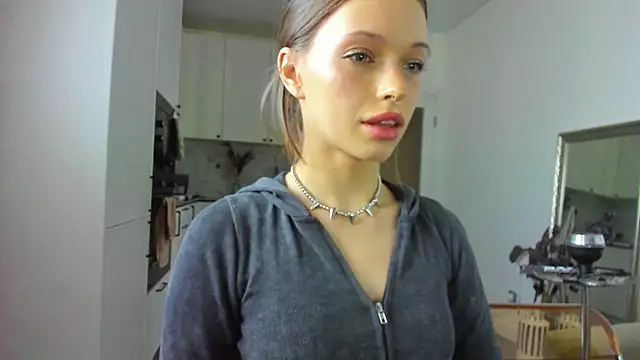 Snapshot of Kossie_ chatting on 02/13/25, 03:24 Kossie  online show from 02/13/25, 03:24