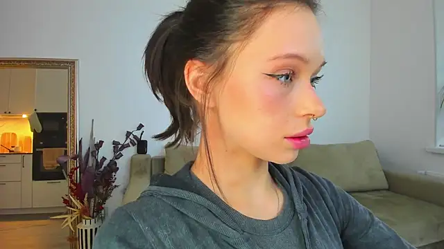 Snapshot of Kossie_ chatting on 03/15/25, 01:29 Kossie  online show from 03/15/25, 01:29