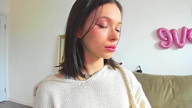 Snapshot of Kossie_ chatting on 03/21/25, 11:12 Kossie  online show from 03/21/25, 11:12