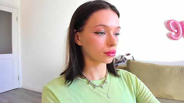 Snapshot of Kossie_ chatting on 03/22/25, 09:24 Kossie  online show from 03/22/25, 09:24