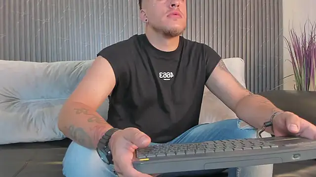 keane lee online show from 03/01/25, 01:29