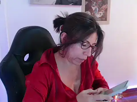 Snapshot of Chayla_Ruiz chatting on 12/23/24, 03:33 Chayla Ruiz online show from 12/23/24, 03:33