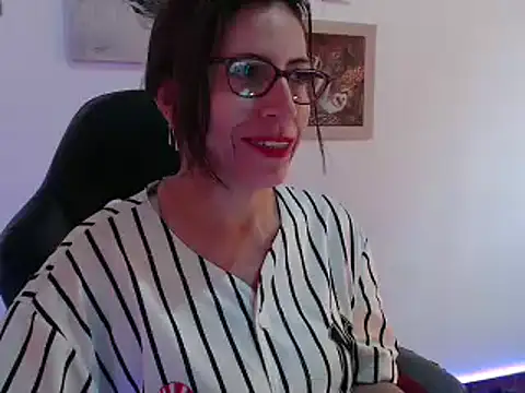 Snapshot of Chayla_Ruiz chatting on 12/26/24, 01:10 Chayla Ruiz online show from 12/26/24, 01:10