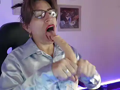 Snapshot of Chayla_Ruiz chatting on 01/18/25, 04:21 Chayla Ruiz online show from 01/18/25, 04:21